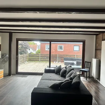 Schoenes Mit Dachterrasse أولدنبورغ