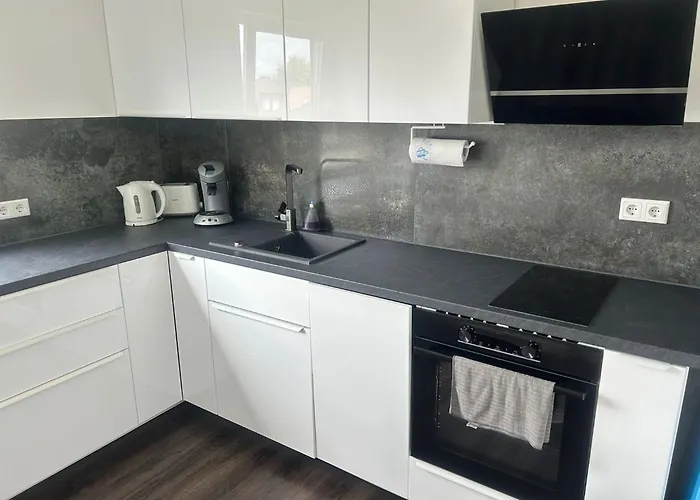 Schoenes Mit Dachterrasse Lejlighed